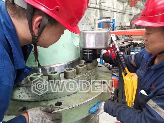 用戶使用沃頓液壓扳手預(yù)緊法蘭螺栓 用戶使用沃頓液壓扳手預(yù)緊法蘭螺栓